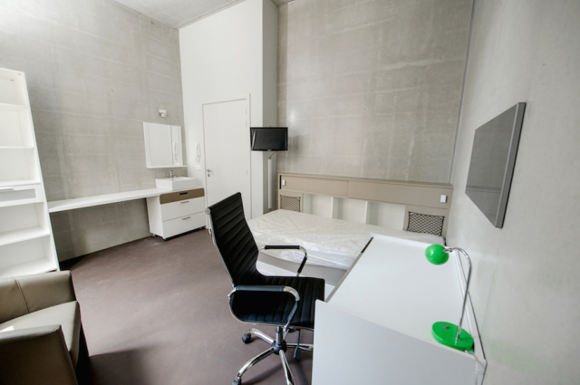E1_-_Room_6