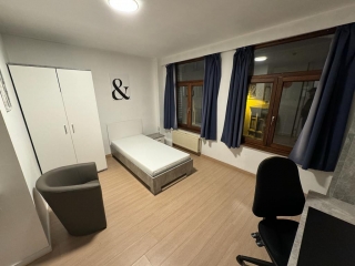 Student-Room-62